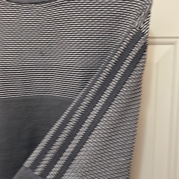 Men’s Large Adidas golf sweatshirt - Picture 4 of 5